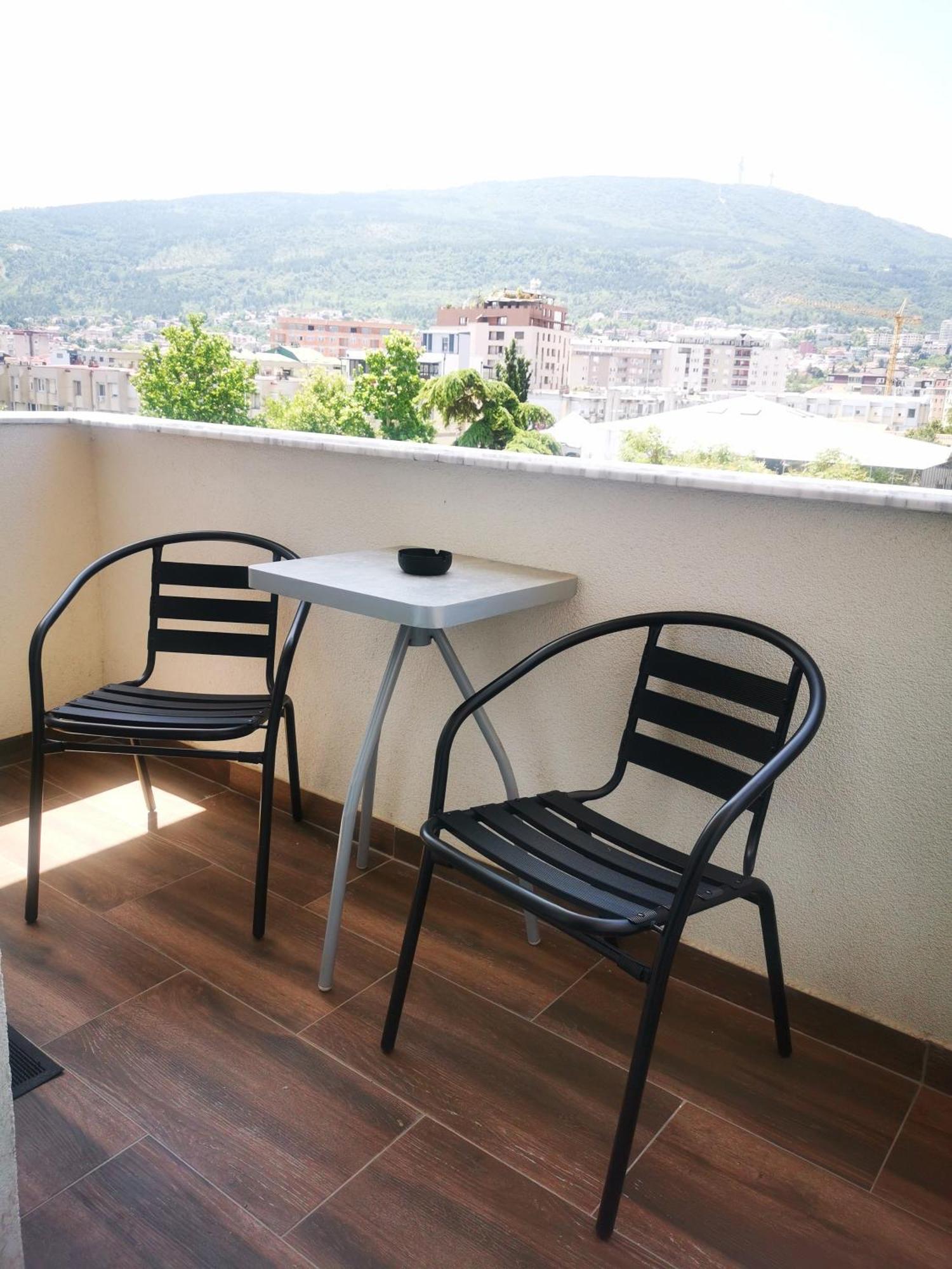 New Apartment In Skopje Center - Free Private Parking Exterior foto